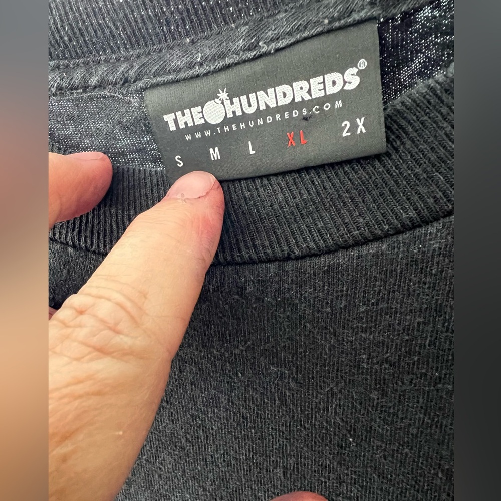 The Hundreds XL men’s black long sleeve spell out rose graphic T shirt. - Picture 3 of 6